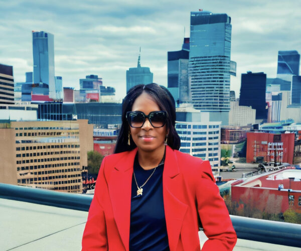 Chicago Business Owners: How to Build Strong Relationships with Customers